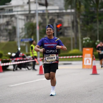 Runner Photo 3707974