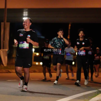 Runner Photo 3708002