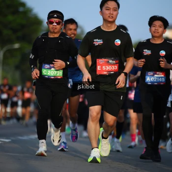 Runner Photo 3708023