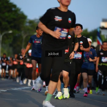 Runner Photo 3708025