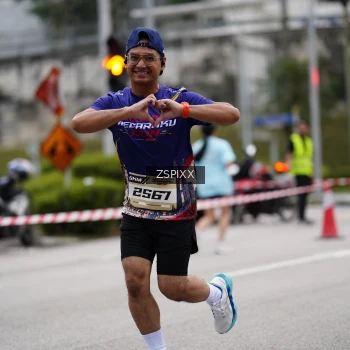 Runner Photo 3708031