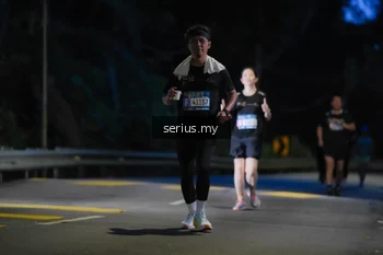 Runner Photo 3708072