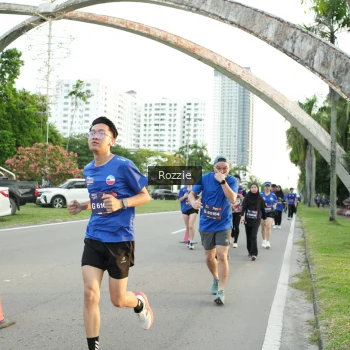 Runner Photo 3708073