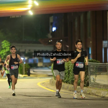 Runner Photo 3708075