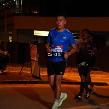 Runner Photo 3708091