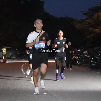 Runner Photo 3708092