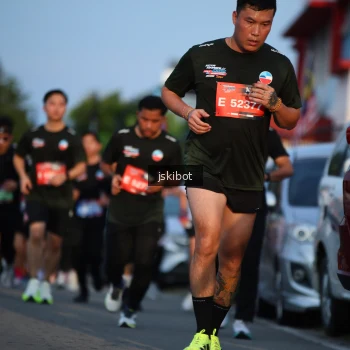 Runner Photo 3708103