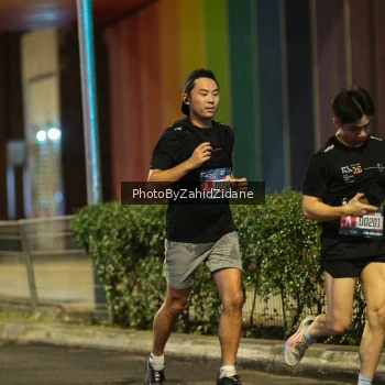 Runner Photo 3708156