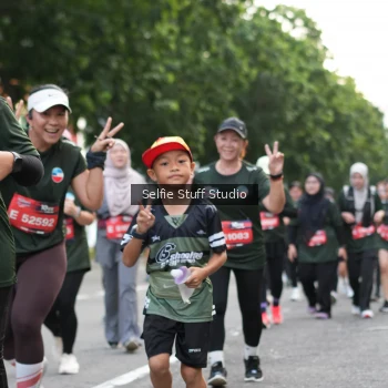 Runner Photo 3708165