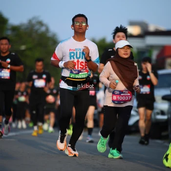 Runner Photo 3708184