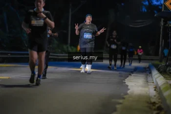 Runner Photo 3708189