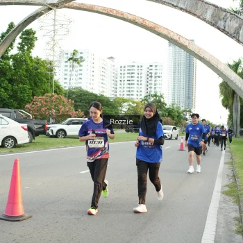 Runner Photo 3708203