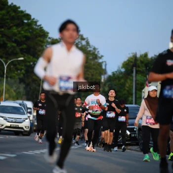 Runner Photo 3708233