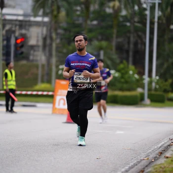 Runner Photo 3708262