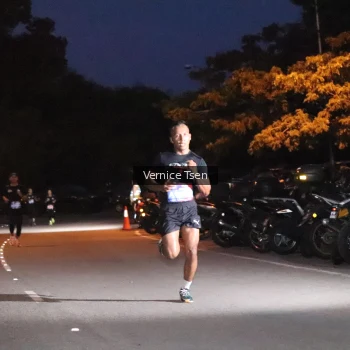 Runner Photo 3708279