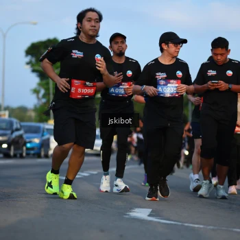 Runner Photo 3708361