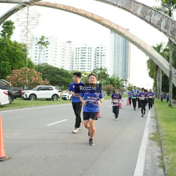 Runner Photo 3708377