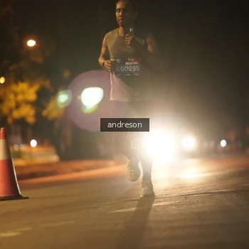 Runner Photo 3708379
