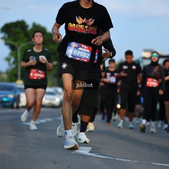 Runner Photo 3708385