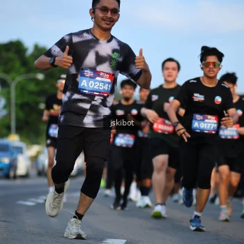 Runner Photo 3708472