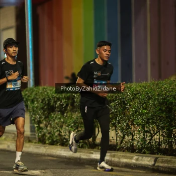 Runner Photo 3708493