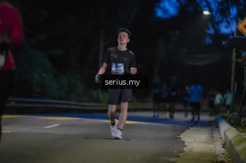 Runner Photo 3708516