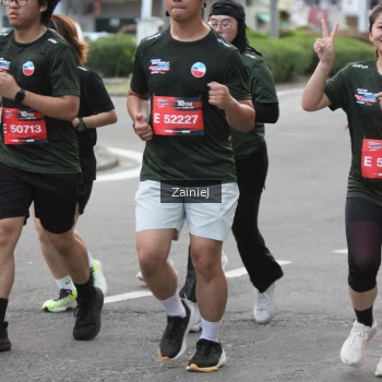Runner Photo 3708574