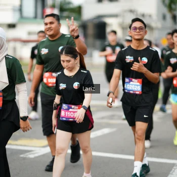 Runner Photo 3708575