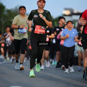 Runner Photo 3708576