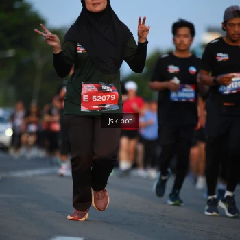 Runner Photo 3708602