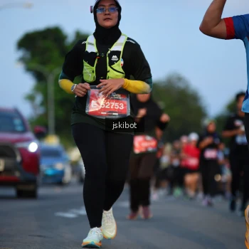 Runner Photo 3708616