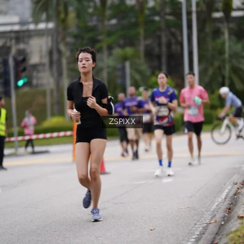 Runner Photo 3708624