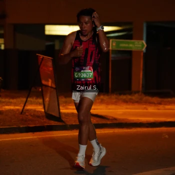 Runner Photo 3708639