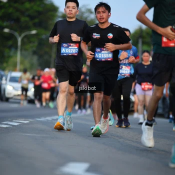 Runner Photo 3708684