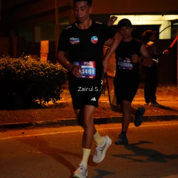 Runner Photo 3708777