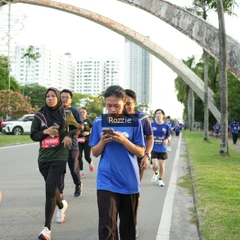 Runner Photo 3708803