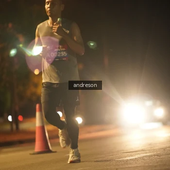 Runner Photo 3708819