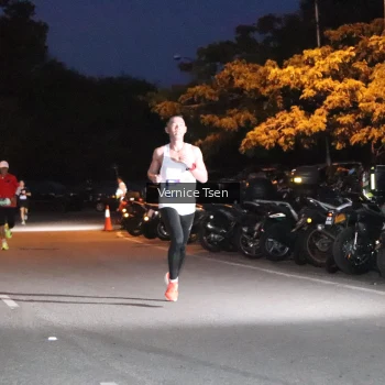 Runner Photo 3708824