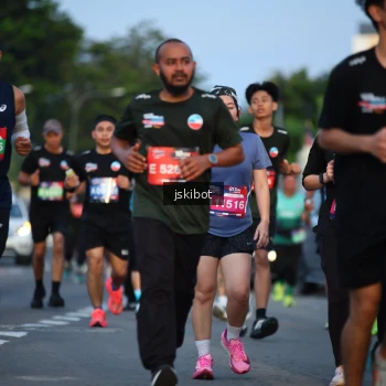 Runner Photo 3708840