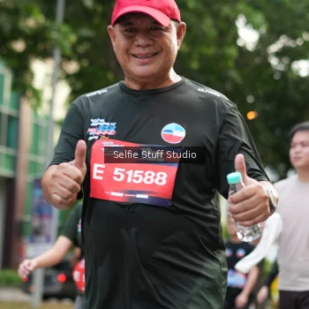 Runner Photo 3708870