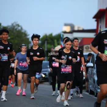 Runner Photo 3708872
