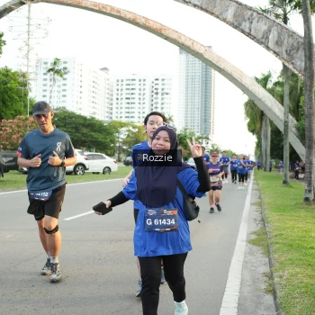 Runner Photo 3708885