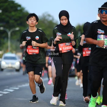 Runner Photo 3708944