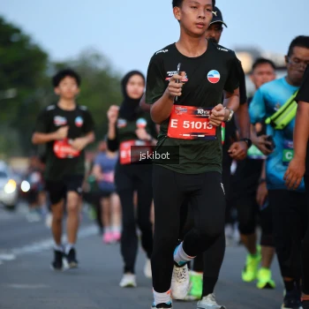 Runner Photo 3708959