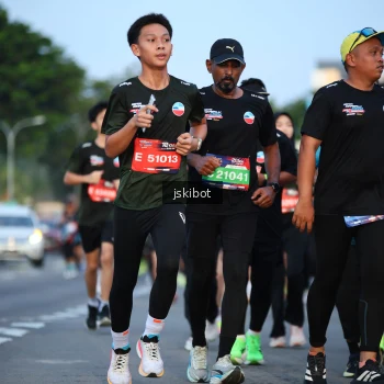 Runner Photo 3708975