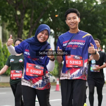 Runner Photo 3708977