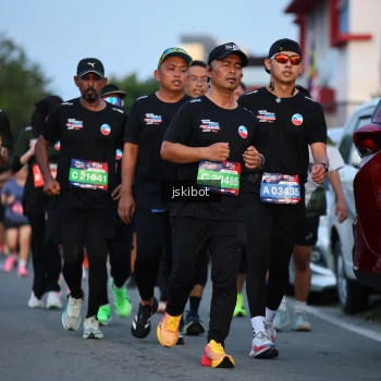 Runner Photo 3708992