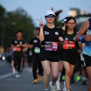 Runner Photo 3709010
