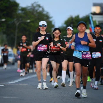 Runner Photo 3709055