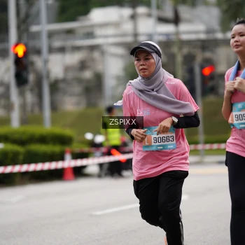 Runner Photo 3709063